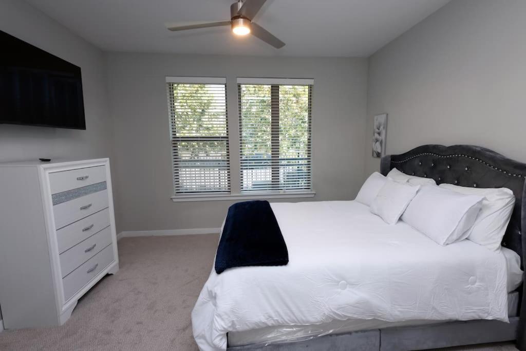 Comfortable Getaway Downtown Htx Хьюстон Экстерьер фото